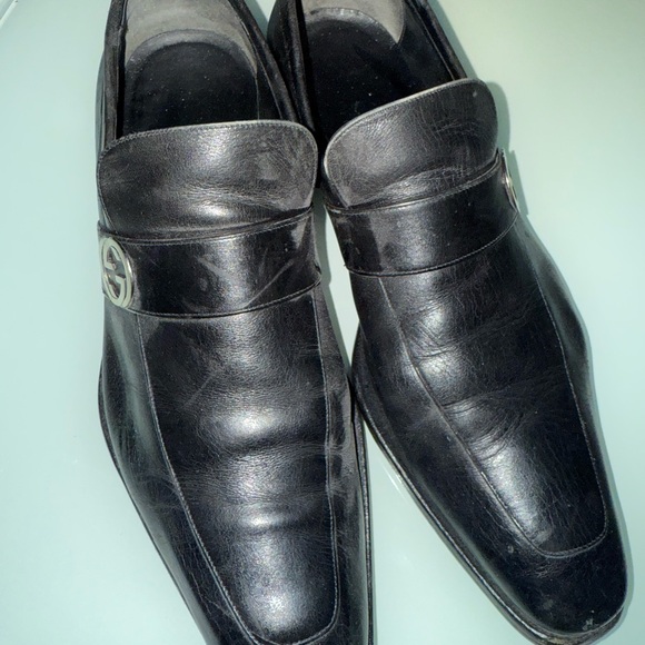 Gucci Men's Black Leather Loafers with Silver Accent - Picture 1 of 10